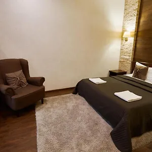 https://petrani-central.hotels-of-kiev.com