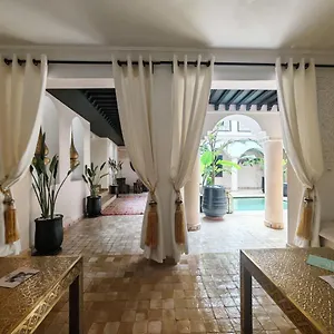 https://riad-bijoux.marrakeshhotelsmorocco.com